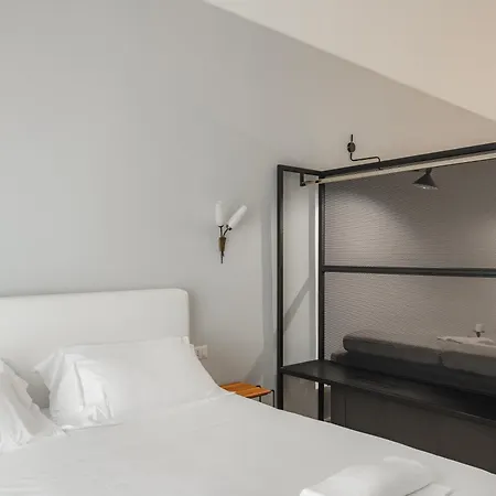 Lidia D'hotes Pensión 4*