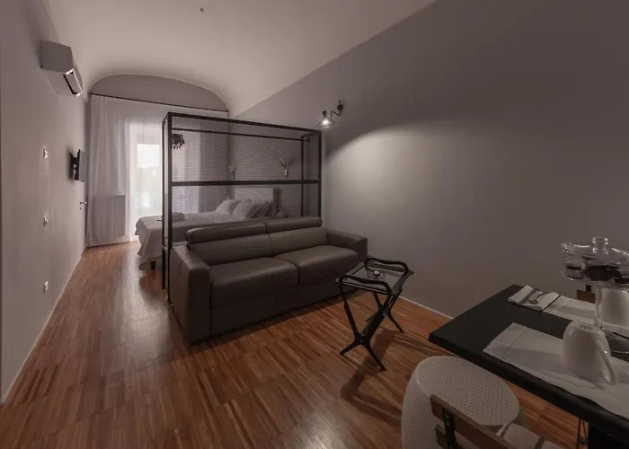 Lidia D'hotes Konukevi