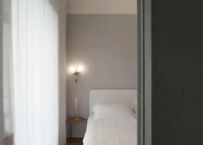 Lidia D'hotes Affittacamere 4*